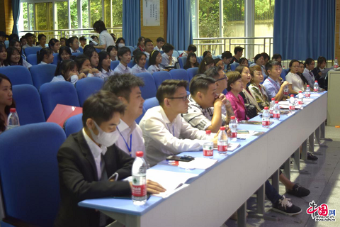 成都现代职业技术学校：美发美容专业技能大赛暨颁奖典礼
