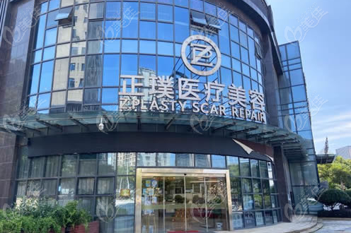 武汉整容医院排行榜十：武汉割双眼隆鼻拉皮磨骨有名的正规整形医院刷新